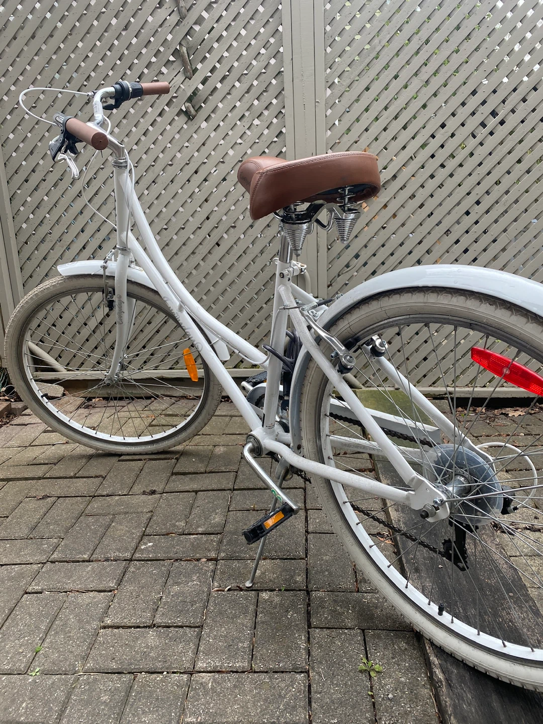 White Cruiser Bicycle