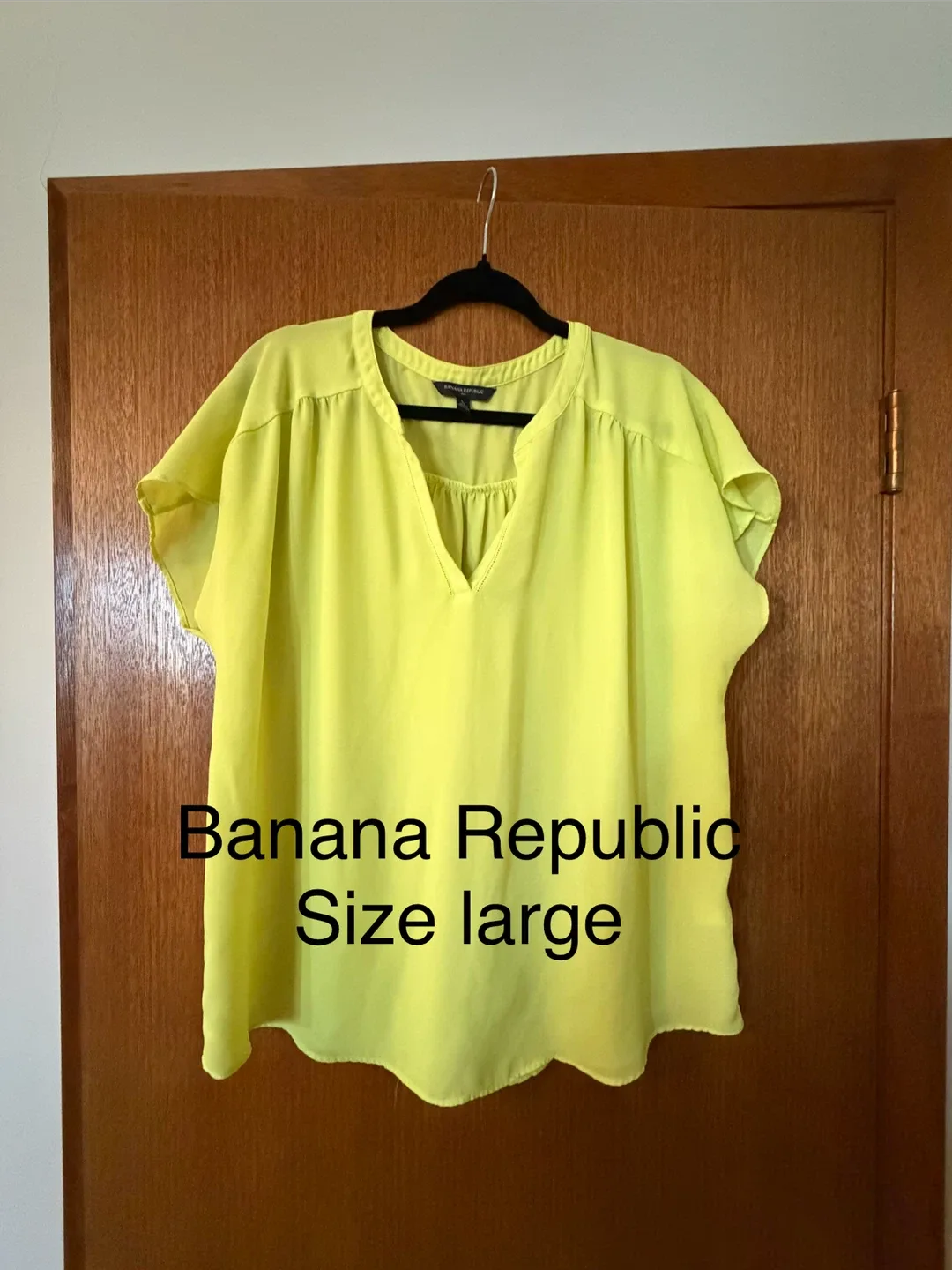 Women’s Banana Republic shirt