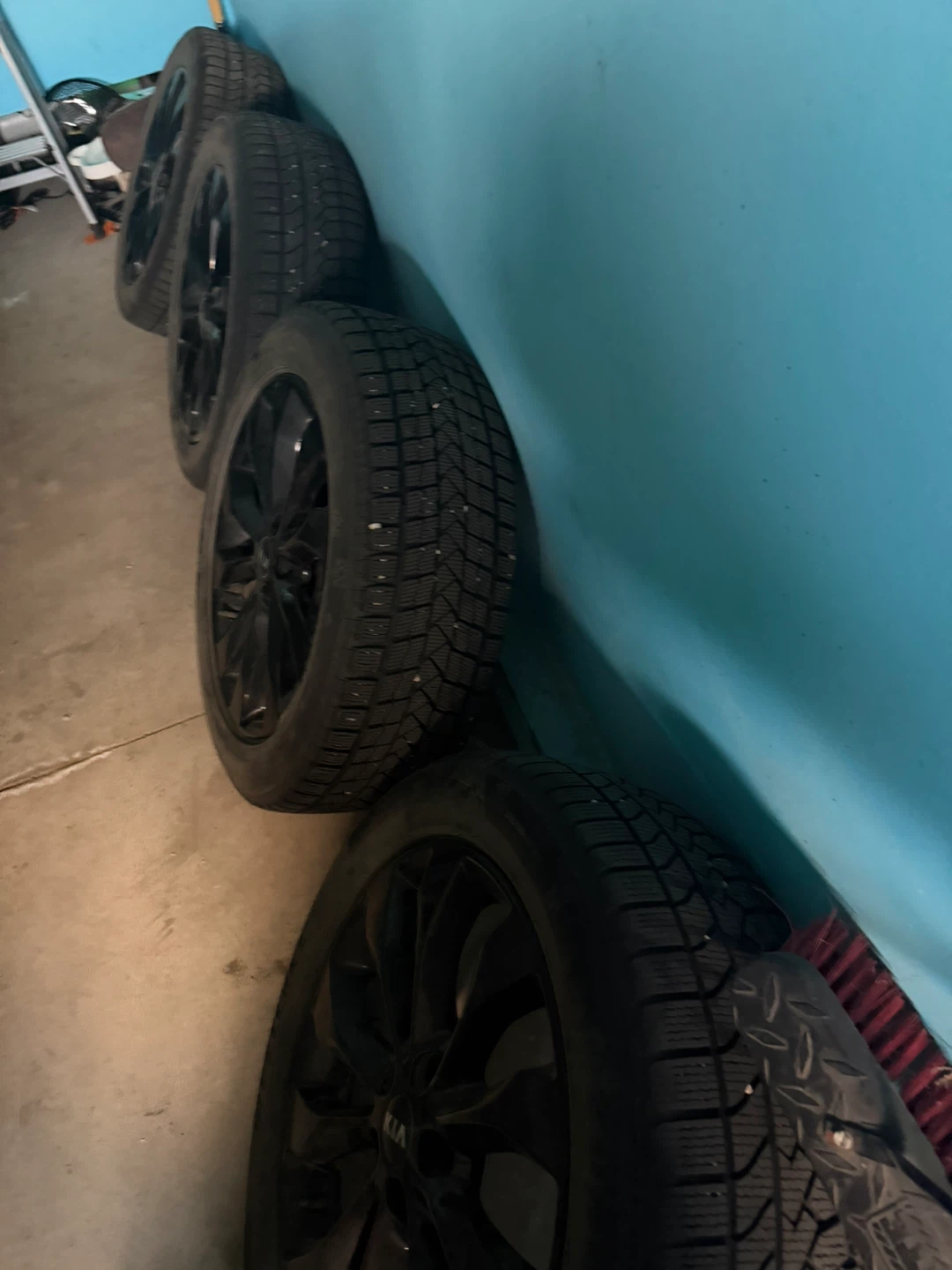 Kia Snowmaster Winter Tire and Rim - photo 2