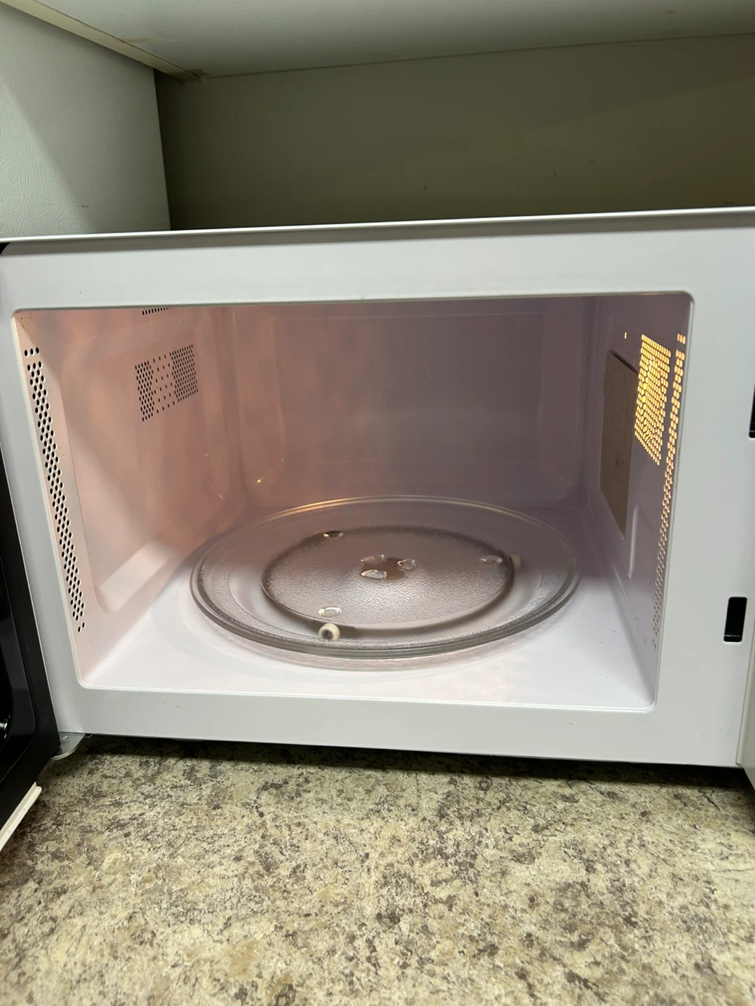 Danby Microwave Oven - photo 2