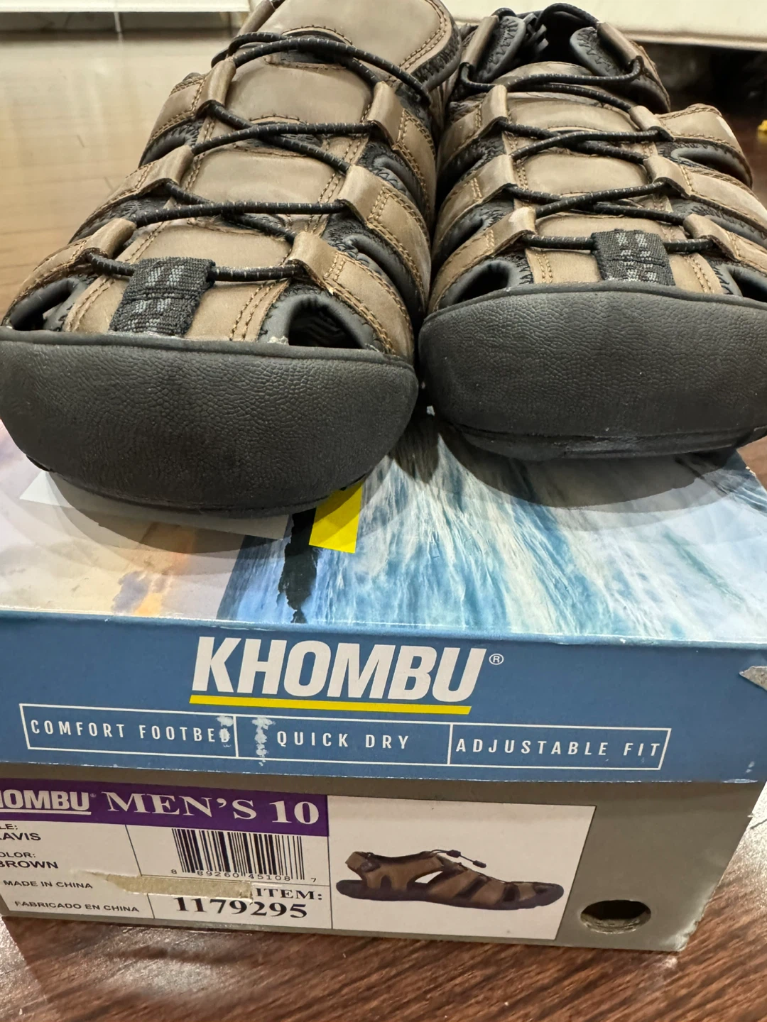 Khombu Sandals Men’s size 10 New in box - photo 3