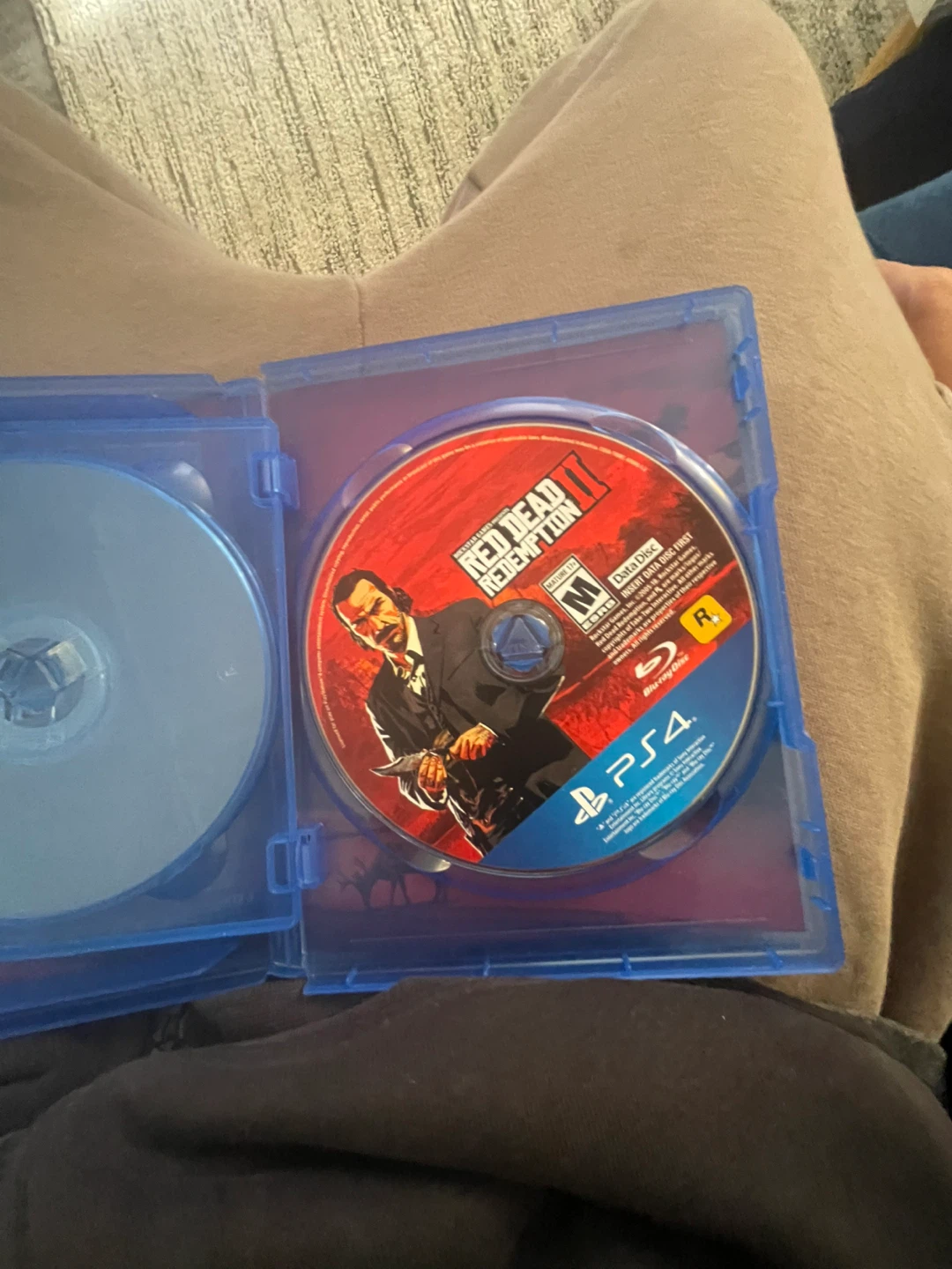 Red Dead Redemption 2 PS4 + LEGO Marvel Collection - photo 2