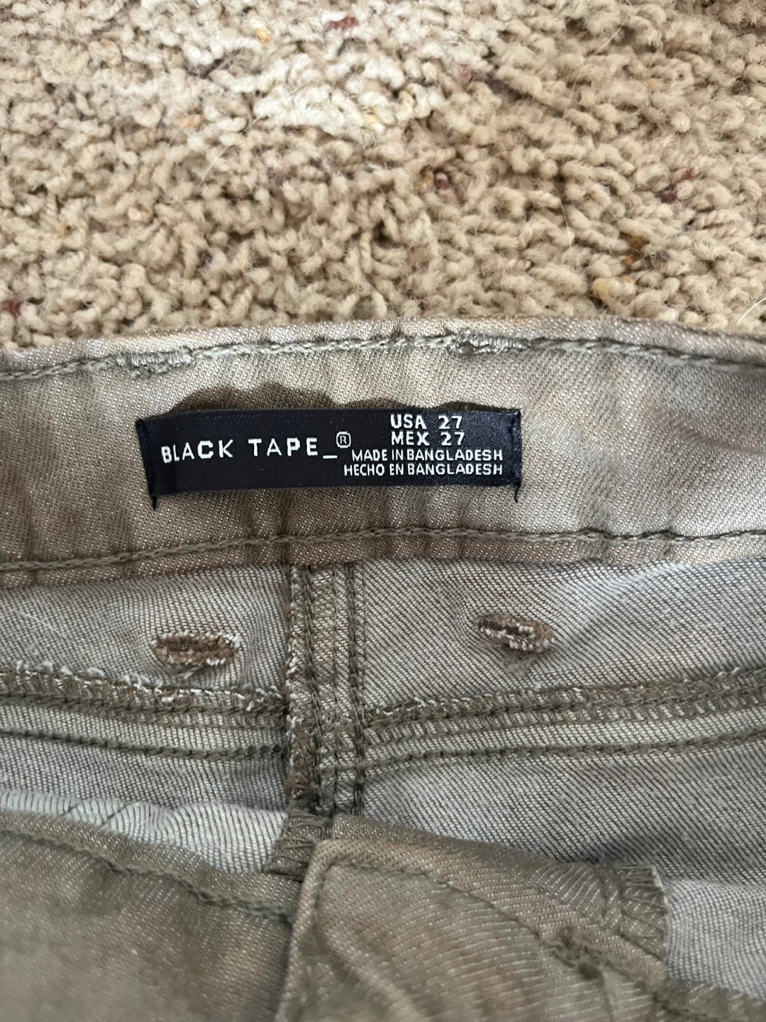 Like New! Black Tape brand Cargo Pants - photo 3