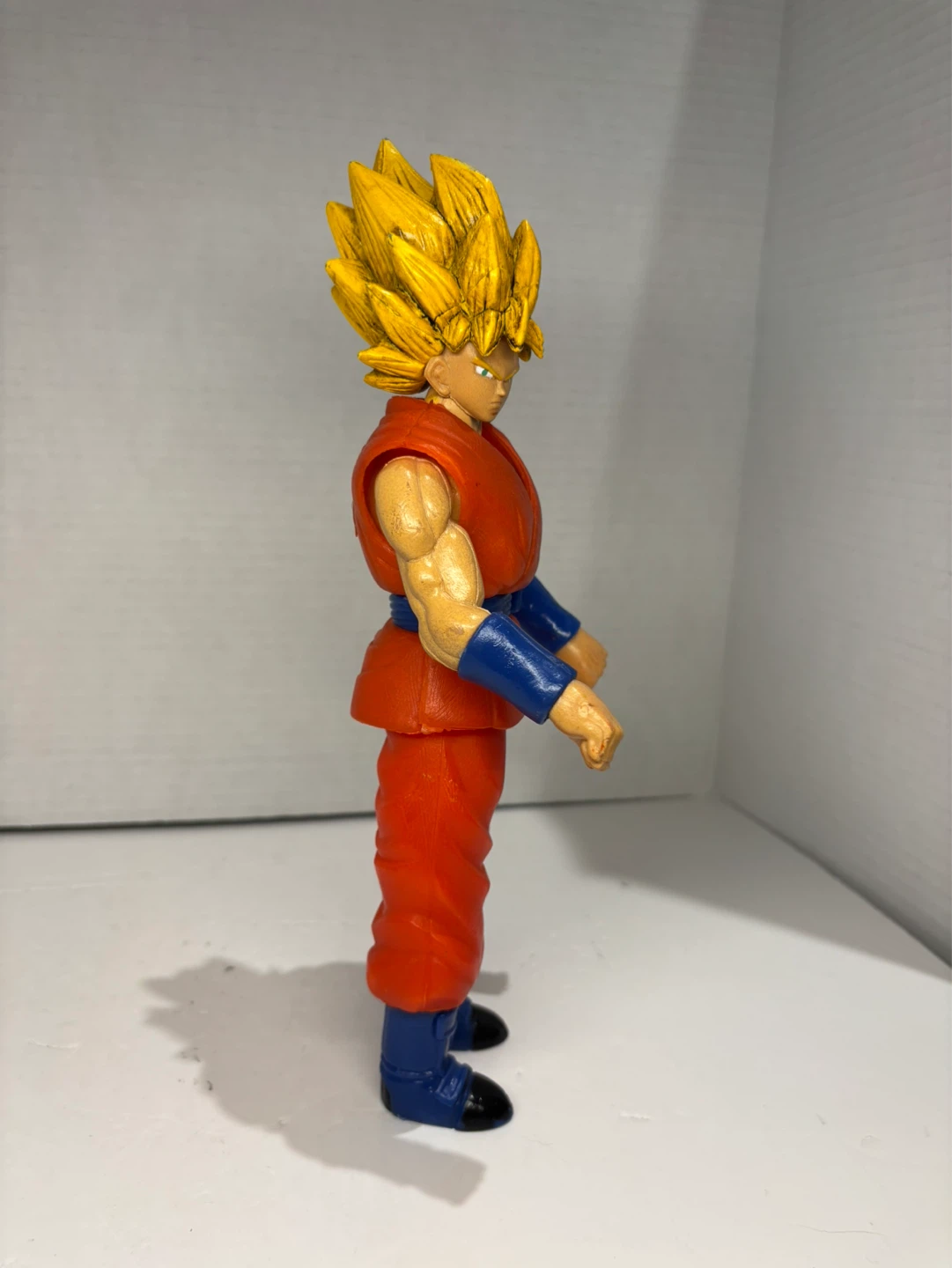 Dragon Ball Z Goku Action Figure - photo 3