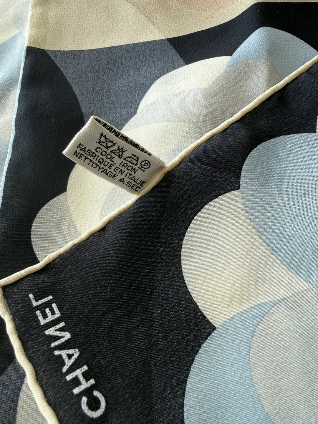 Authentic Chanel Silk Scarf 100% Silk Luxury Vintage Designer - photo 3