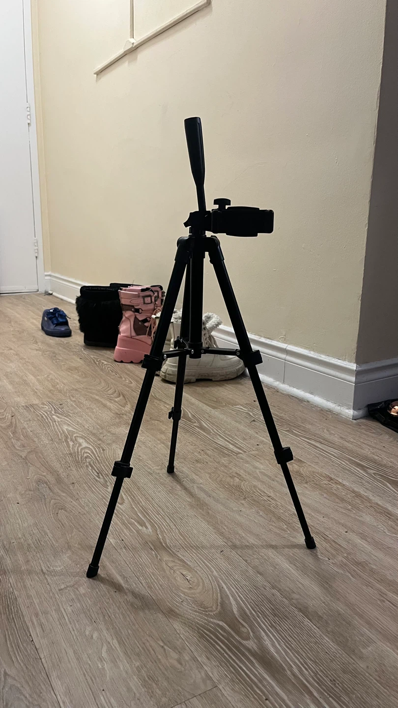 Black Tripod with Phone Mount