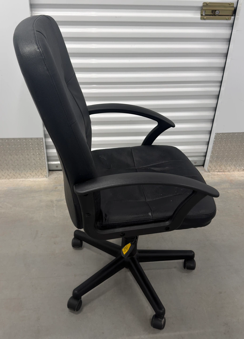 Black Leather Office Chair - photo 3