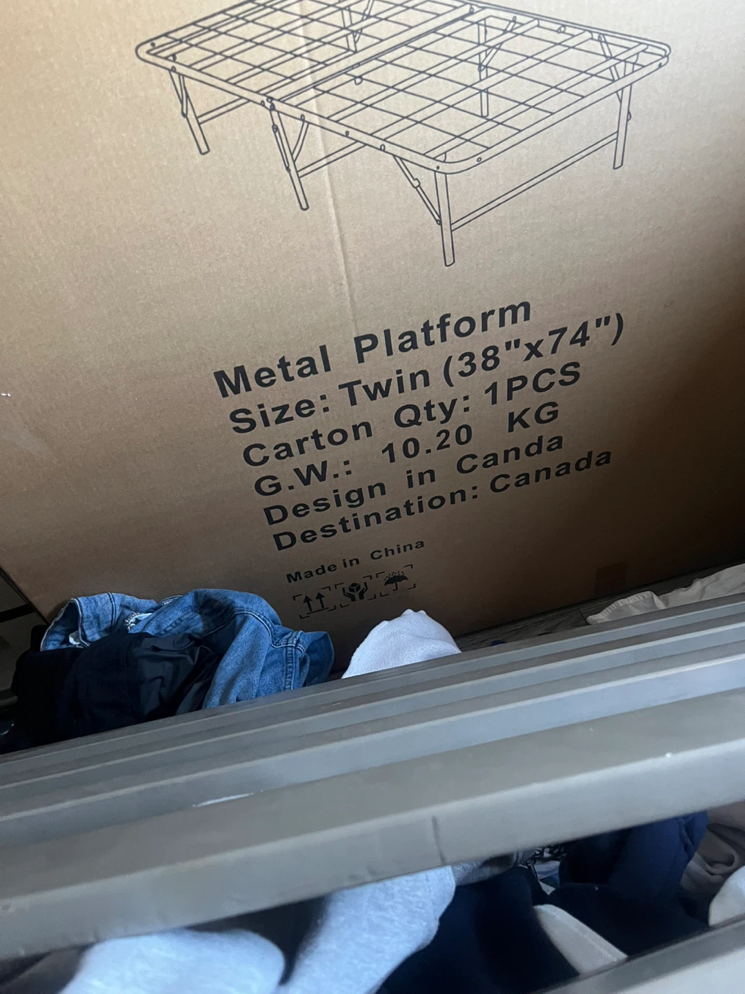 Metal twin size platform