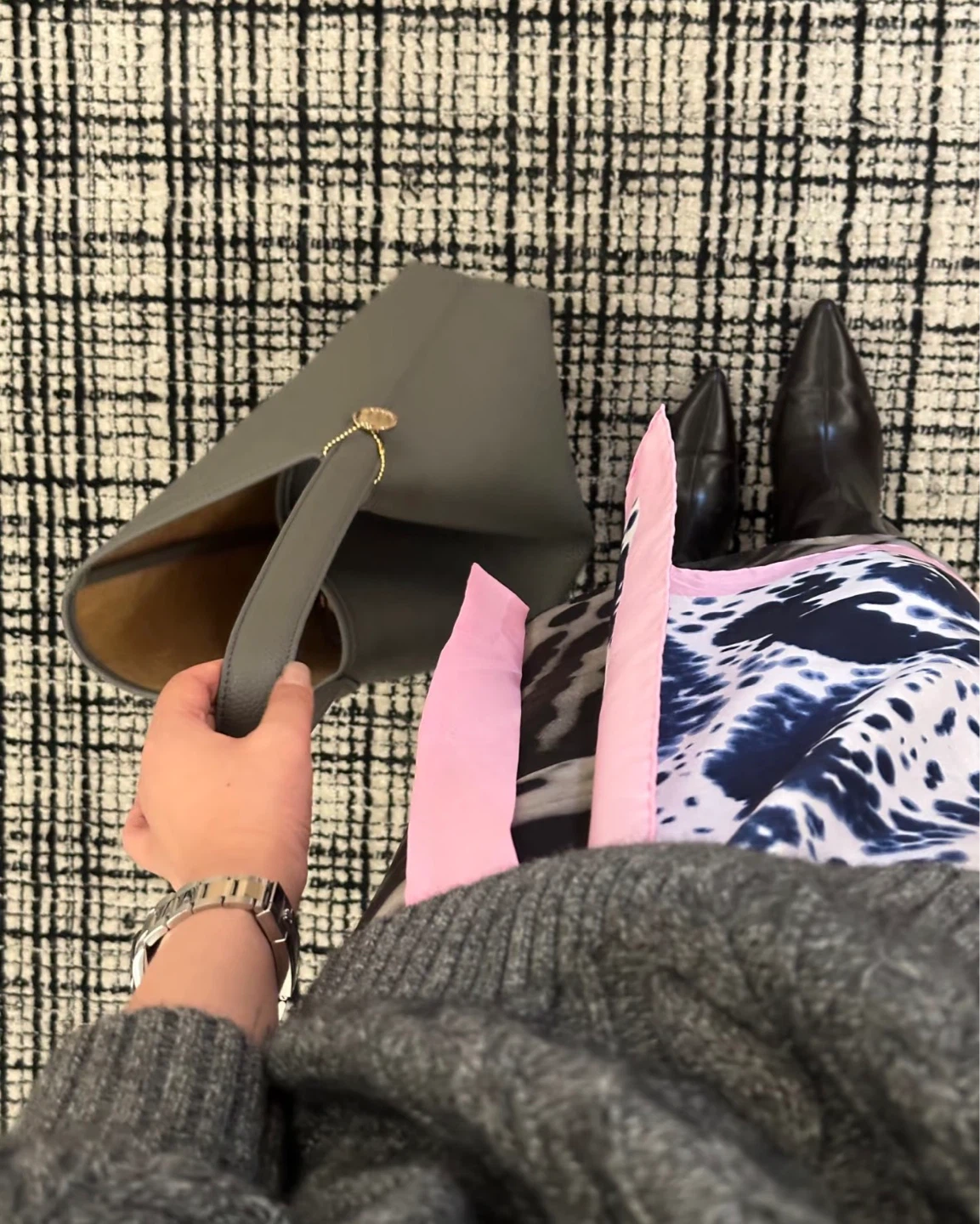 Grey Leather Bucket Bag with Matching Pouch - photo 3