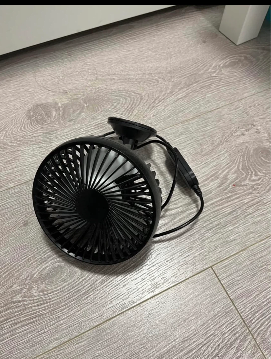 Autotrends USB powered car fan