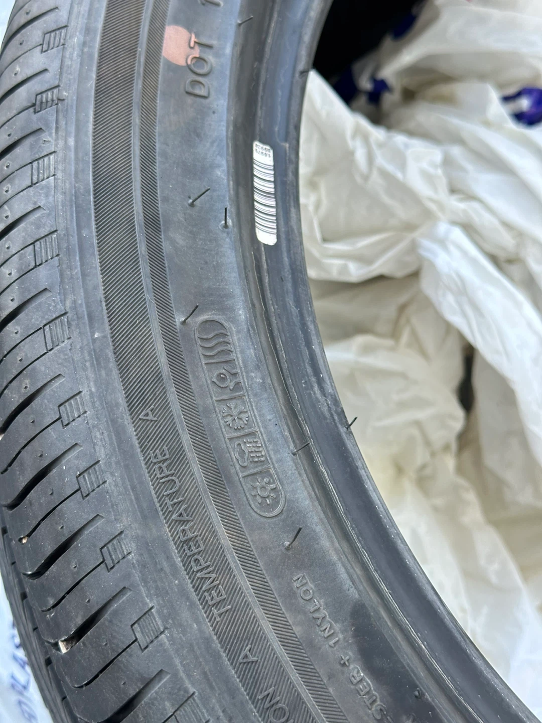 Hankook Kinergy GT Tire - photo 3