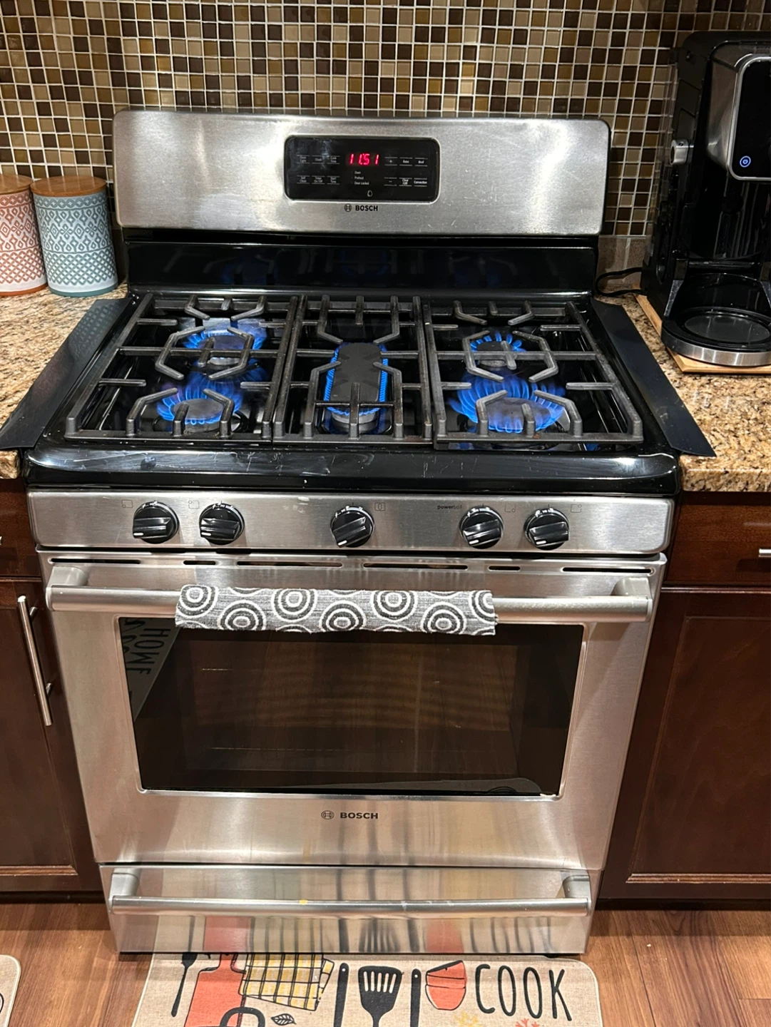 Bosch Stainless Steel Gas Range - photo 3