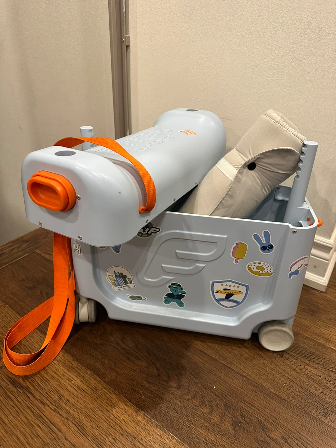 JetKids BedBox Ride-On Suitcase - photo 4