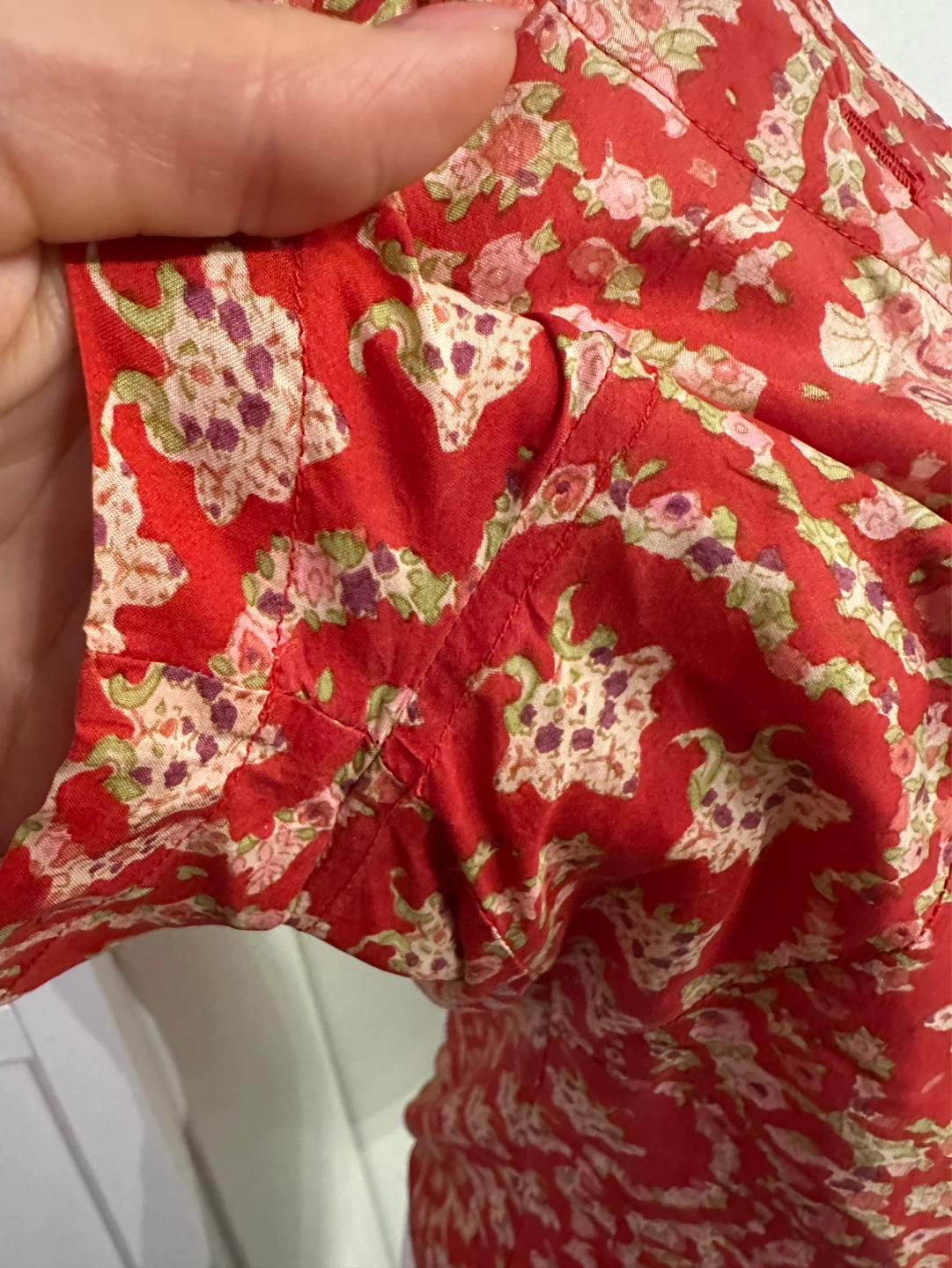 Vintage Dirk Van Saene Red Floral Short Sleeve Blouse - photo 4