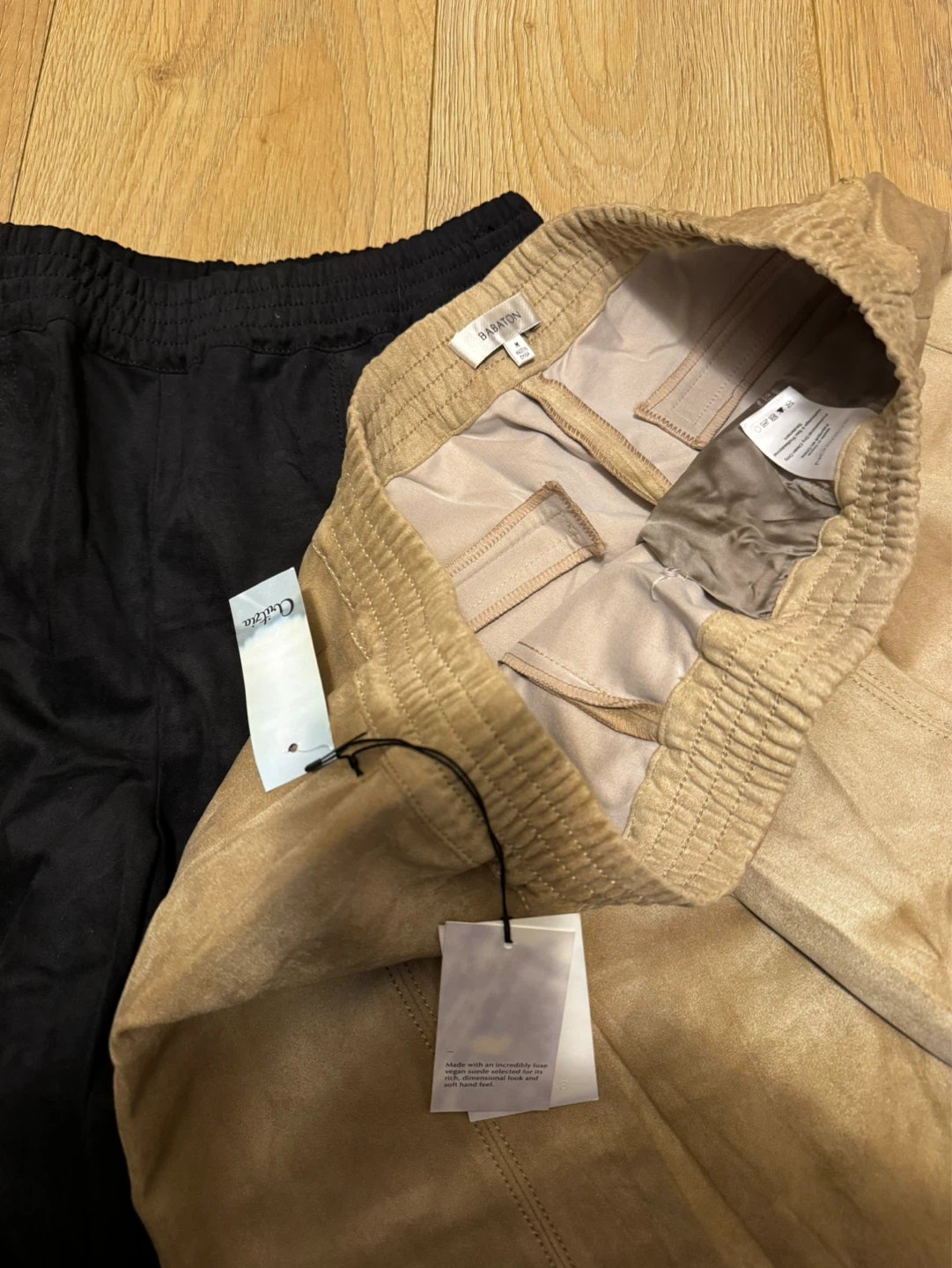 New: Babaton Suede Shorts - Black or Tan - photo 4