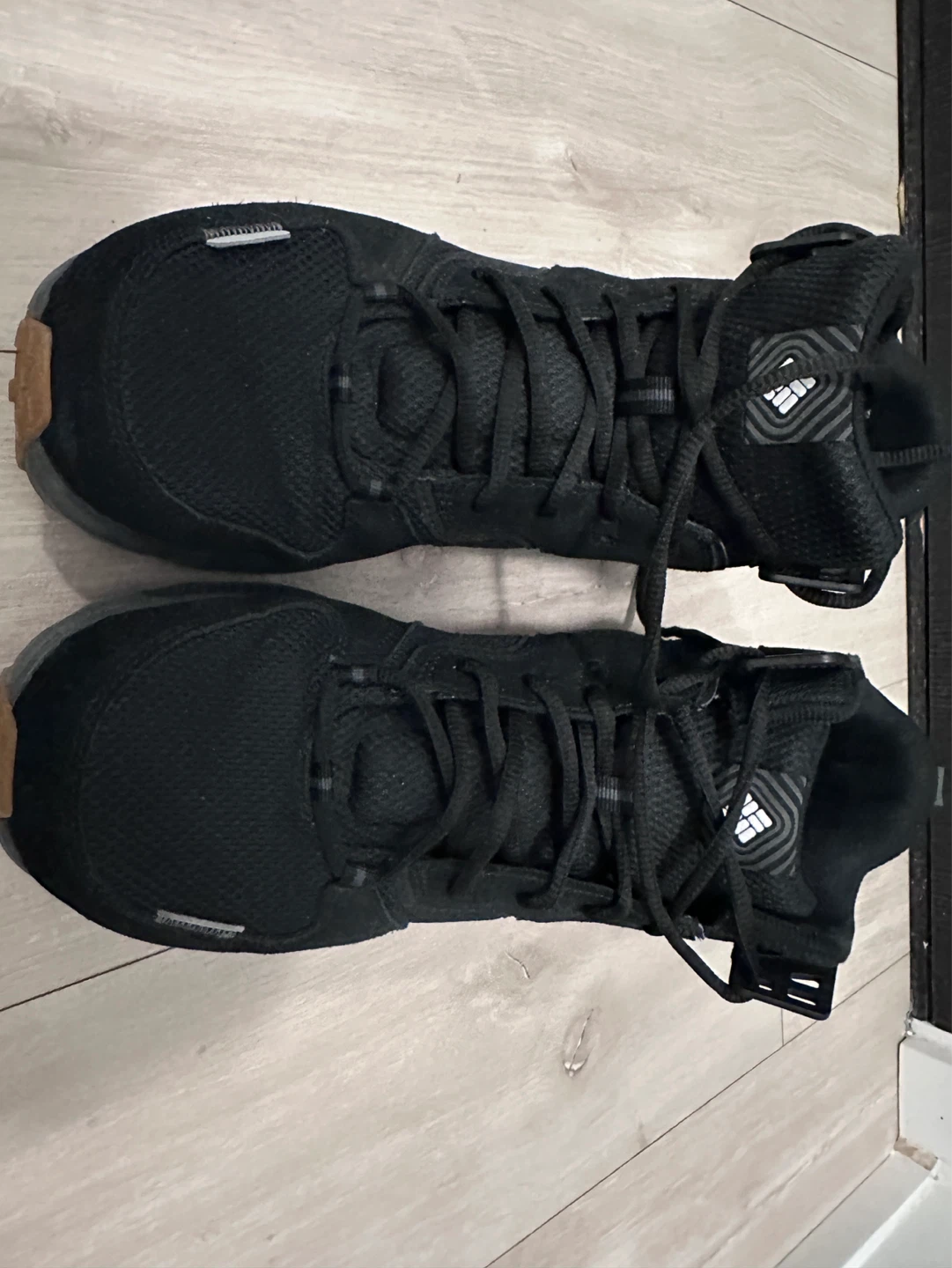 Columbia Black Hiking Shoes - photo 2