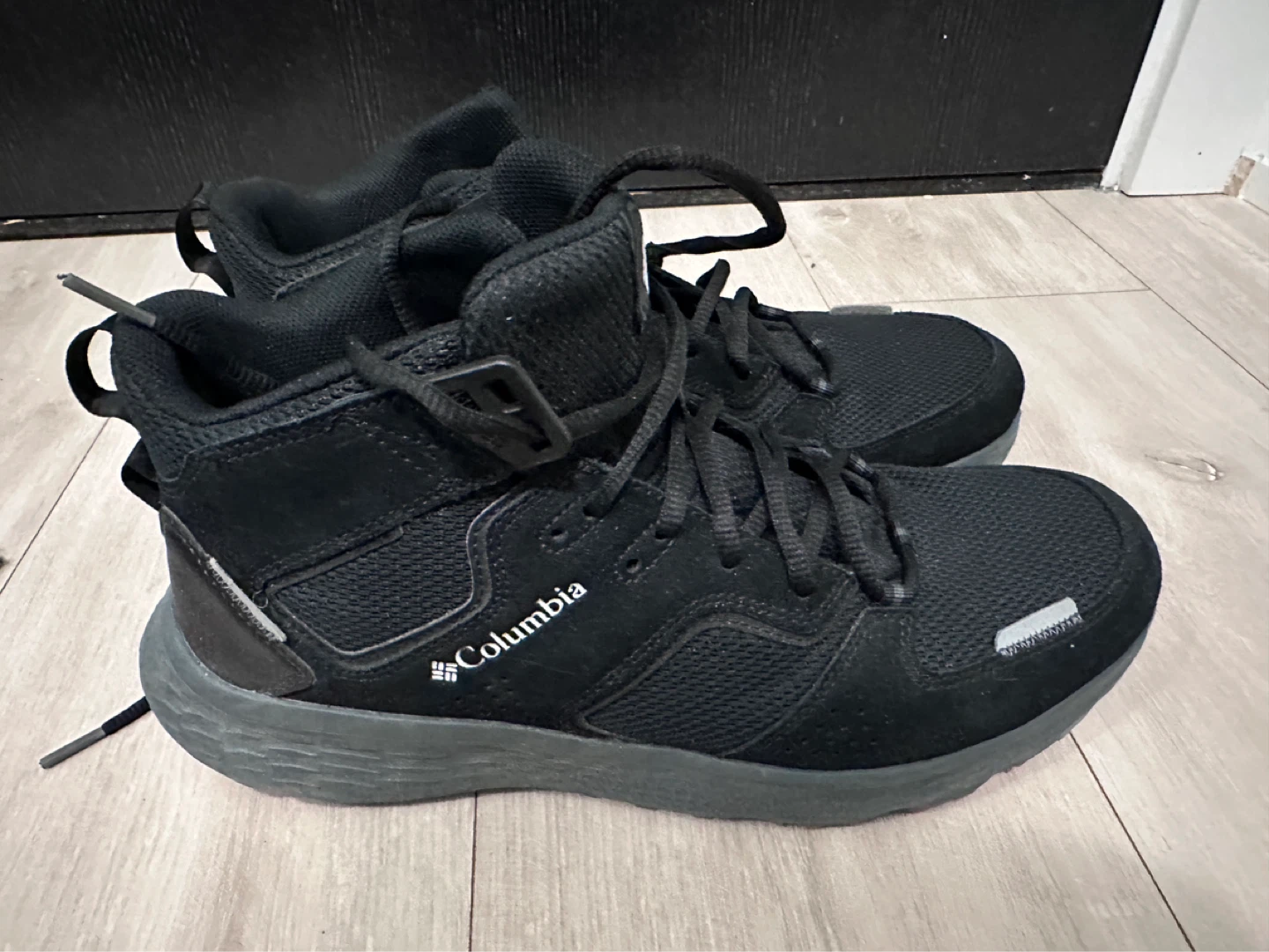 Columbia Black Hiking Shoes - photo 3
