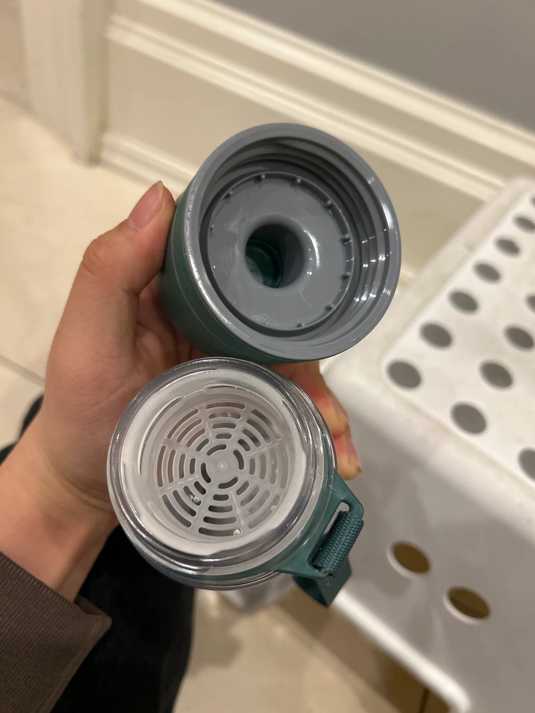 Gloria Manor Tea Infuser Water Bottle - photo 2