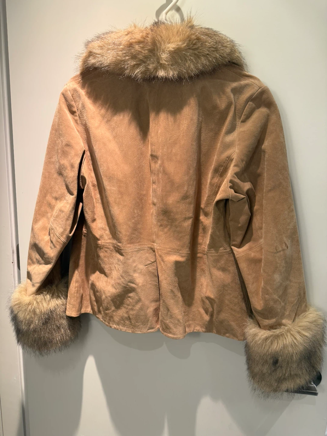 Tan Suede Jacket with Fur Collar and Cuffs - photo 2