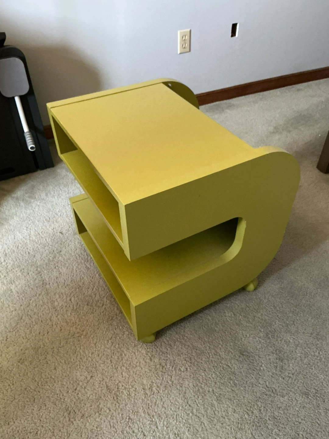 Side Table - photo 4