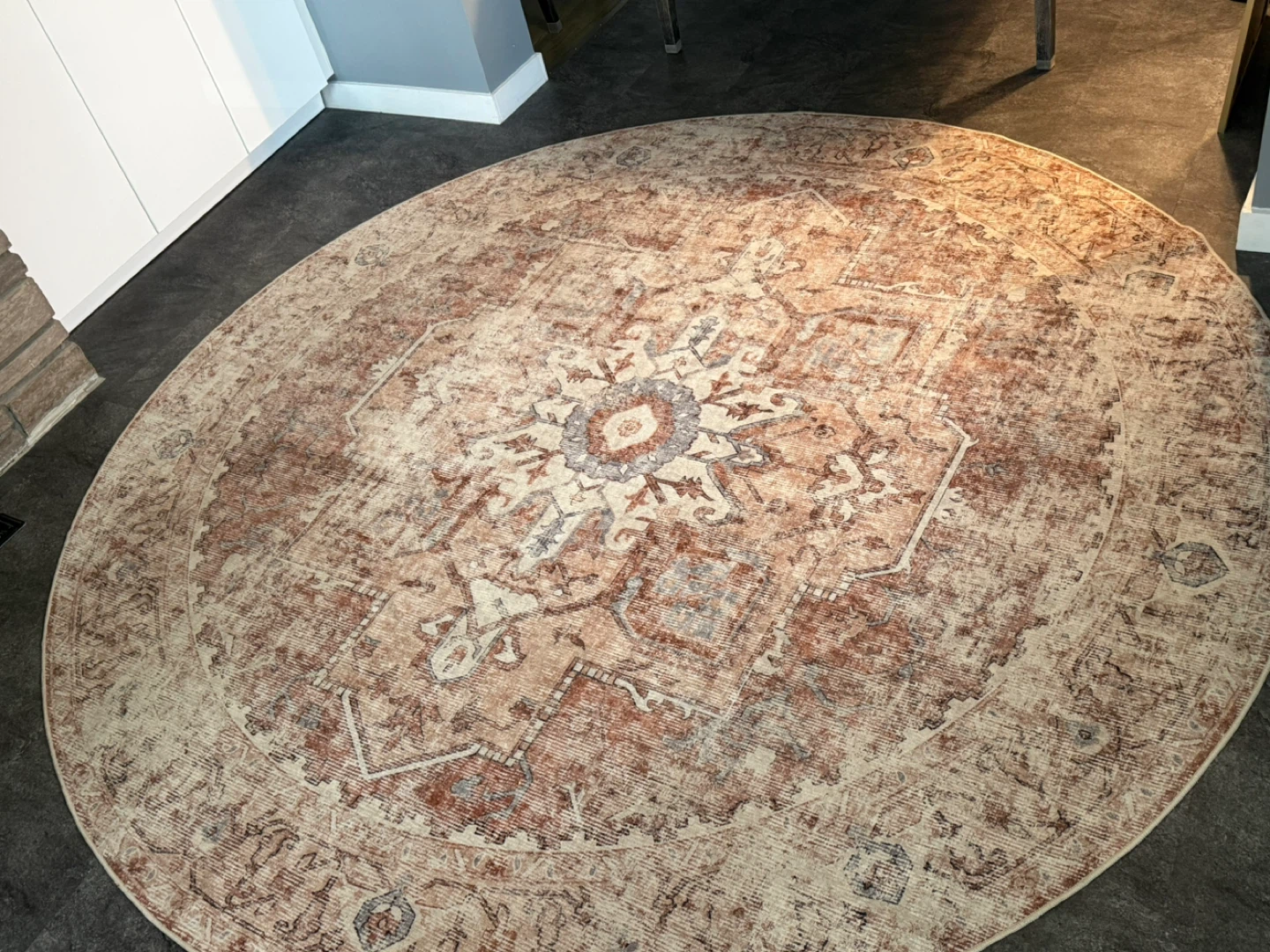 Round Area Rug - photo 2