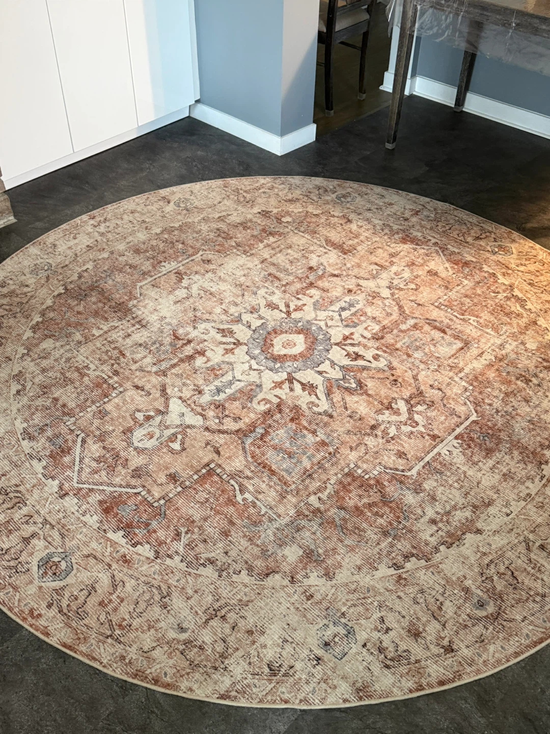 Round Area Rug