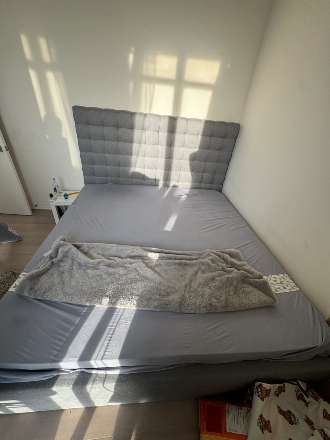 Grey Upholstered King Storage Bed Frame with Tufted Headboard - photo 3