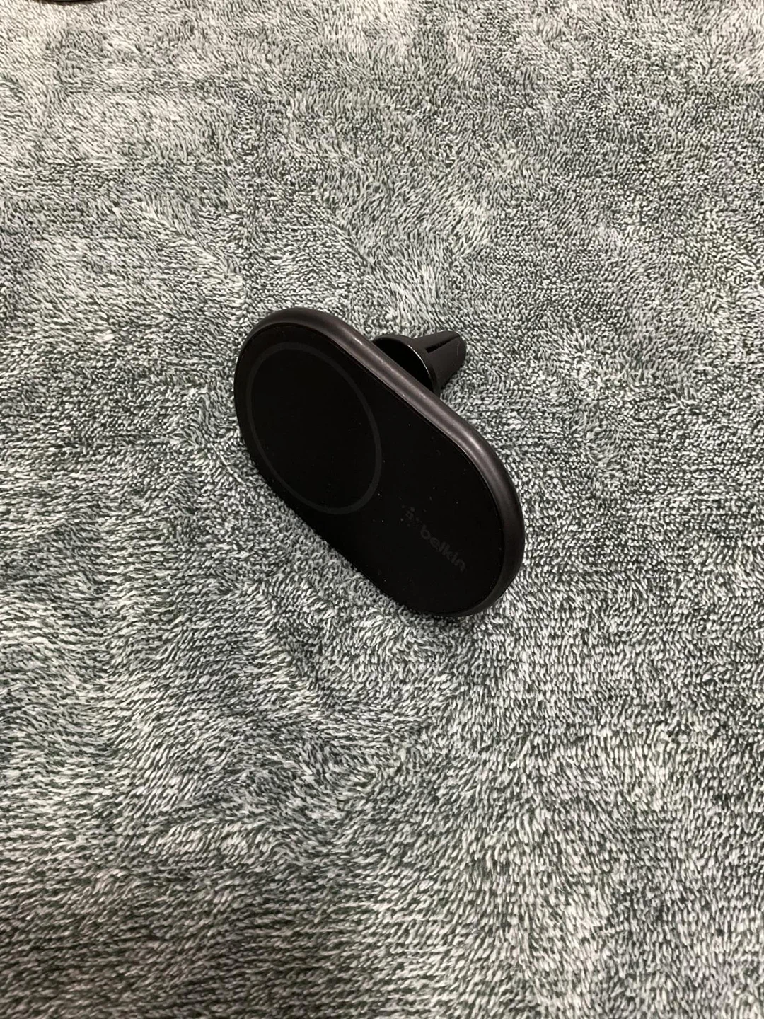 Belkin BoostCharge Magnetic Wireless Car Charger