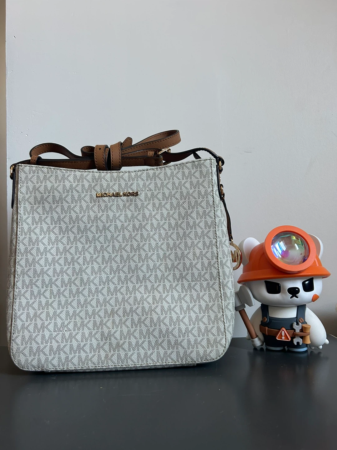 Michael Kors Jet Set Travel Large Metallic Signature Logo - photo 3