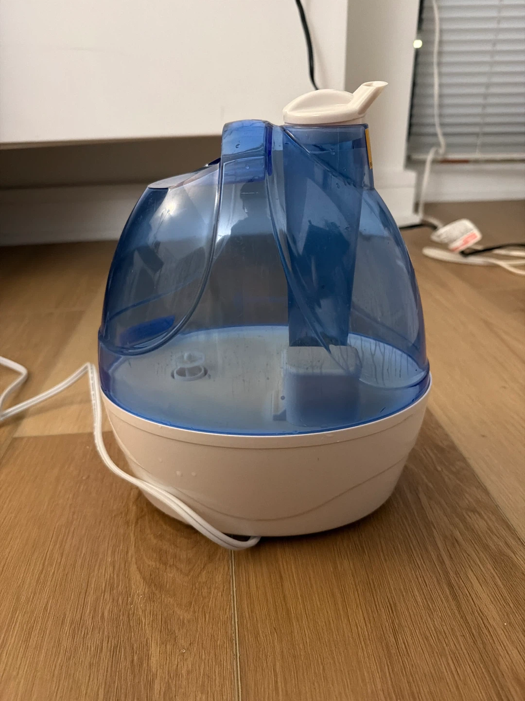 AquaOasis Ultrasonic Cool Mist Humidifier - photo 3