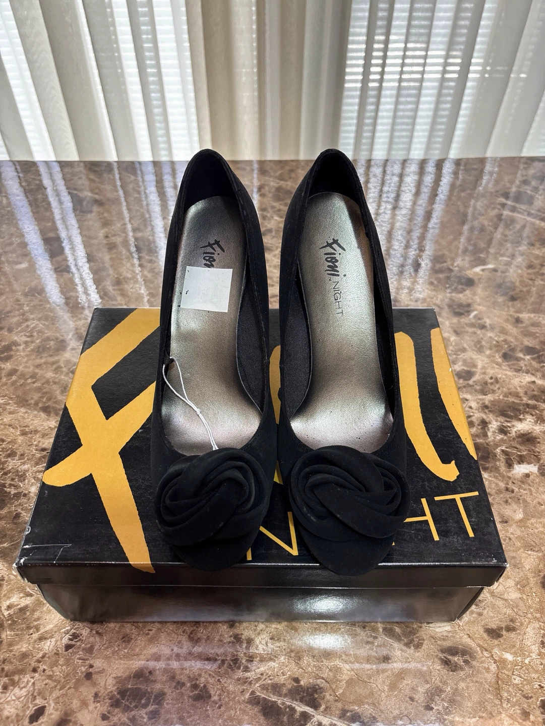 Fioni Night Black Suede Rose Detail Heels Size 6 - photo 2