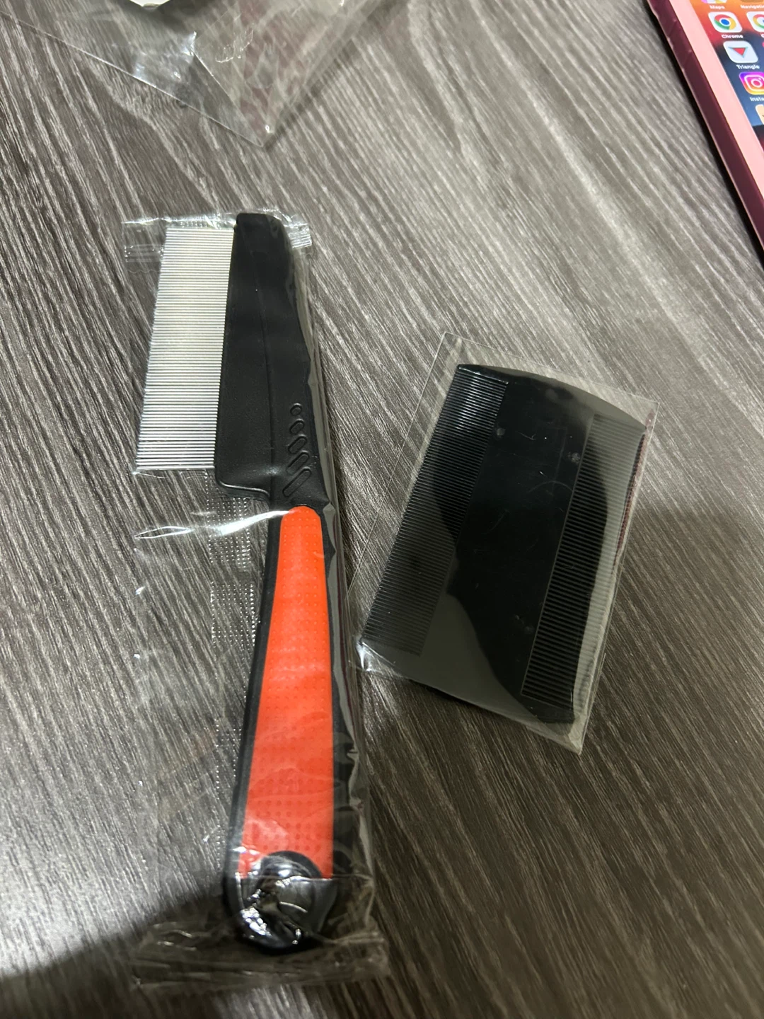 New-2-Piece Lice and Dandruff Comb Set - photo 4