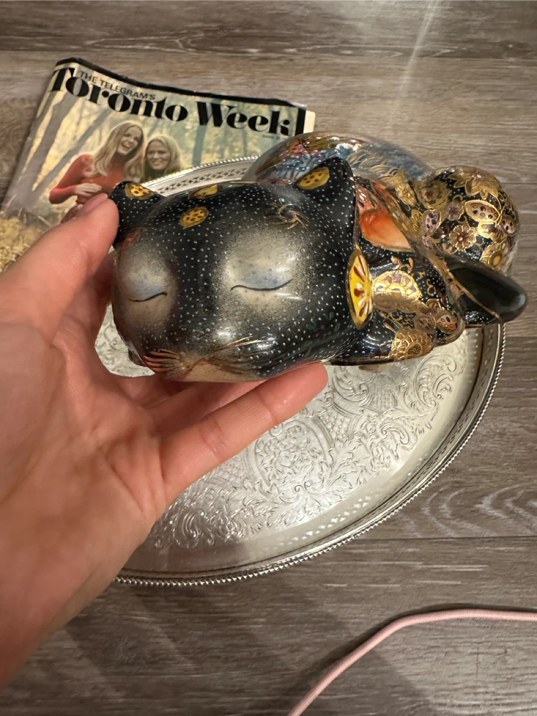 Vintage SATSUMA Ceramic Sleeping Cat Figurine - photo 2