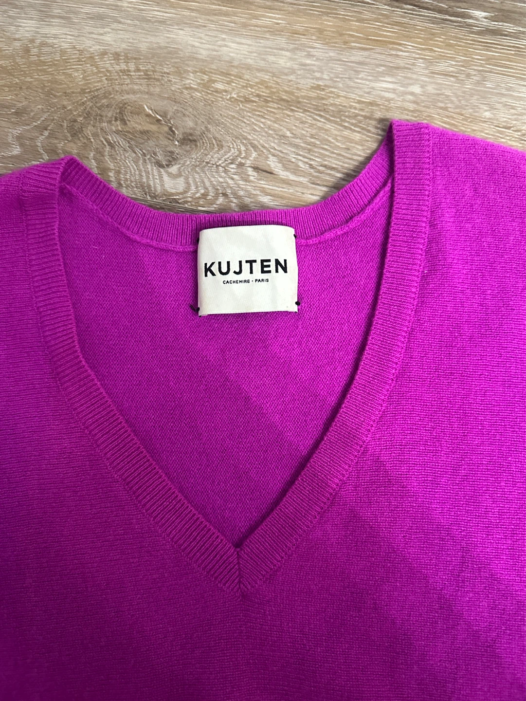 Kujten 100% Cashmere V-Neck Sweater - Magenta - photo 4