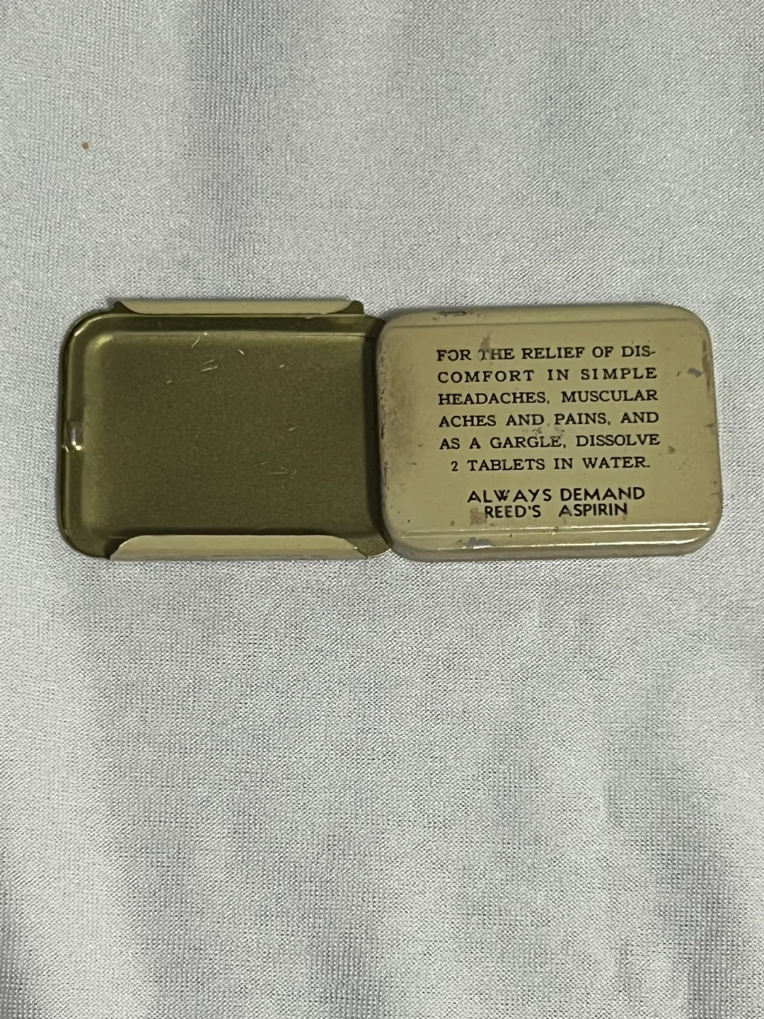 Vintage Reed’s Aspirin Tin - photo 3