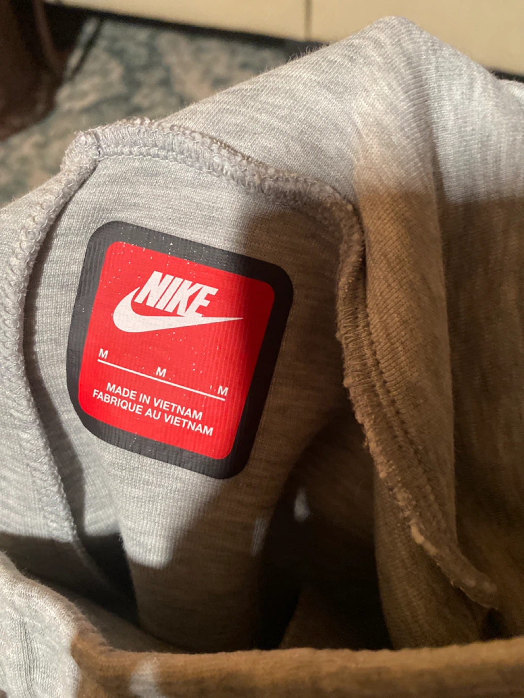 NIKE TECH - Medium Youth - photo 3