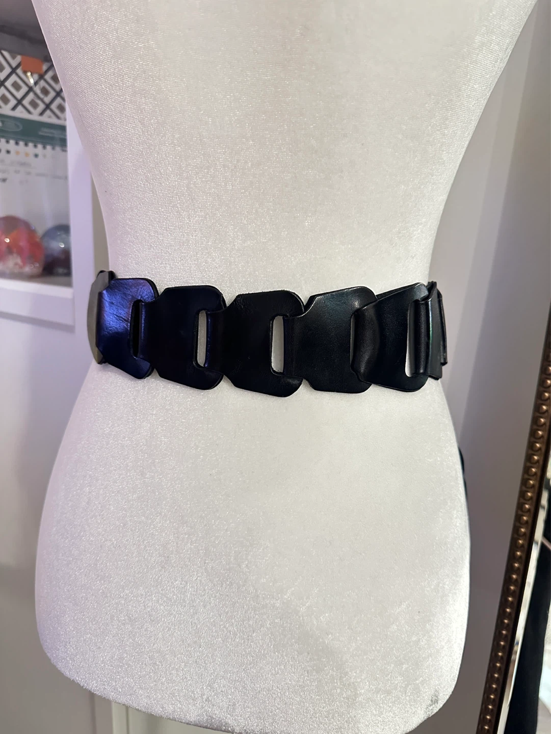Black Leather Statement Belt with Silver Ring Buckle - photo 2
