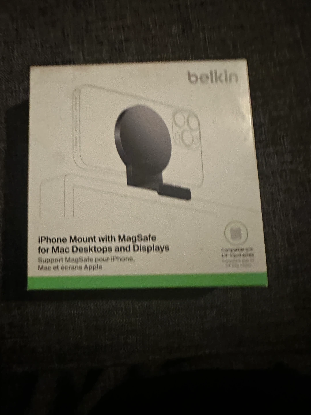 Belkin iPhone Mount with MagSafe for Mac Desktops and Displays - photo 2