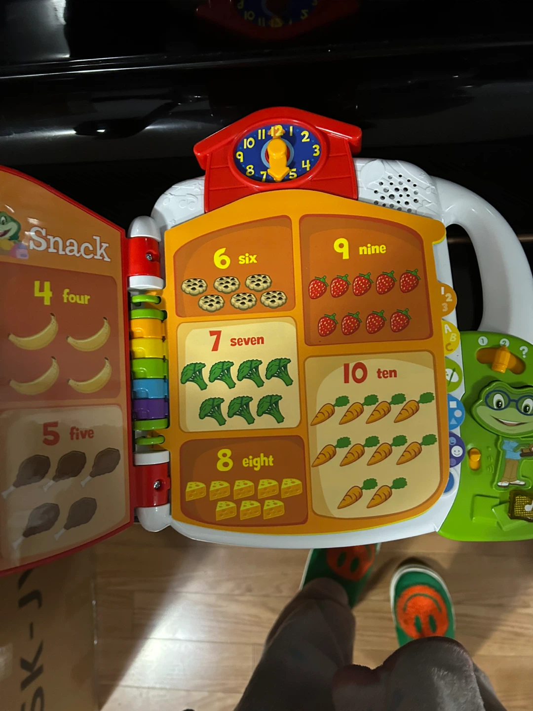LeapFrog Tad's Get Ready for School Book - photo 4