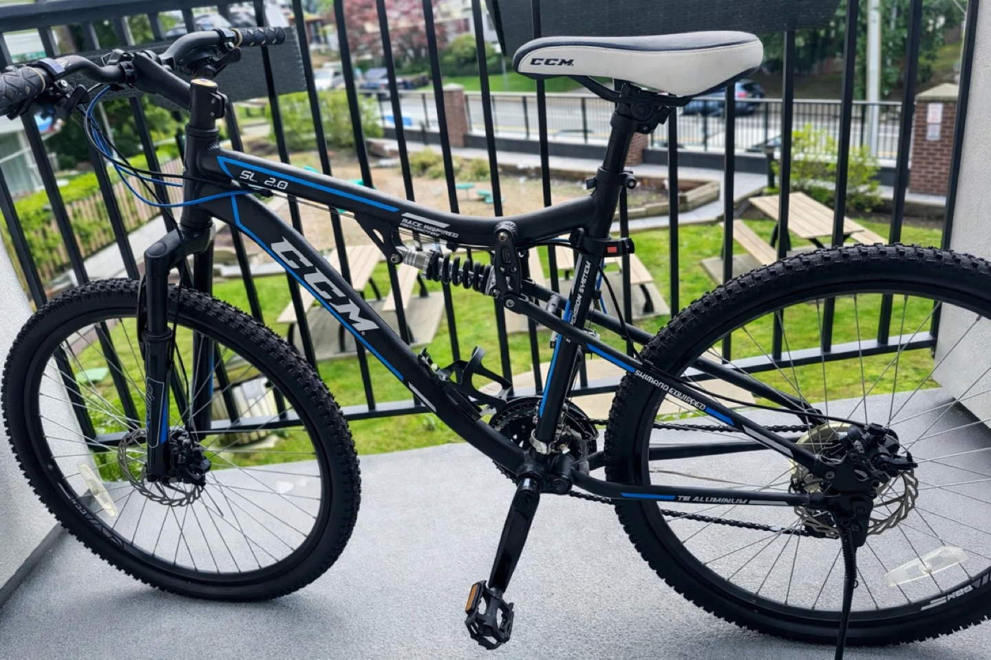 CCM SL 2.0 Full Suspension Mountain Bike