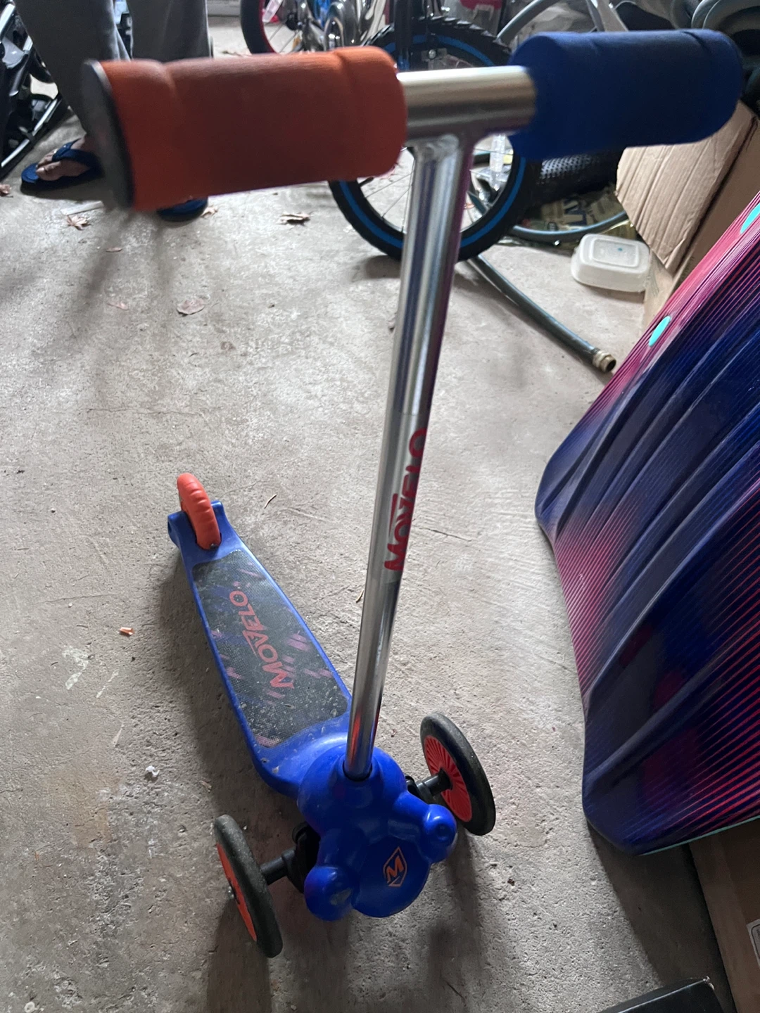Movelo 3-Wheel Scooter