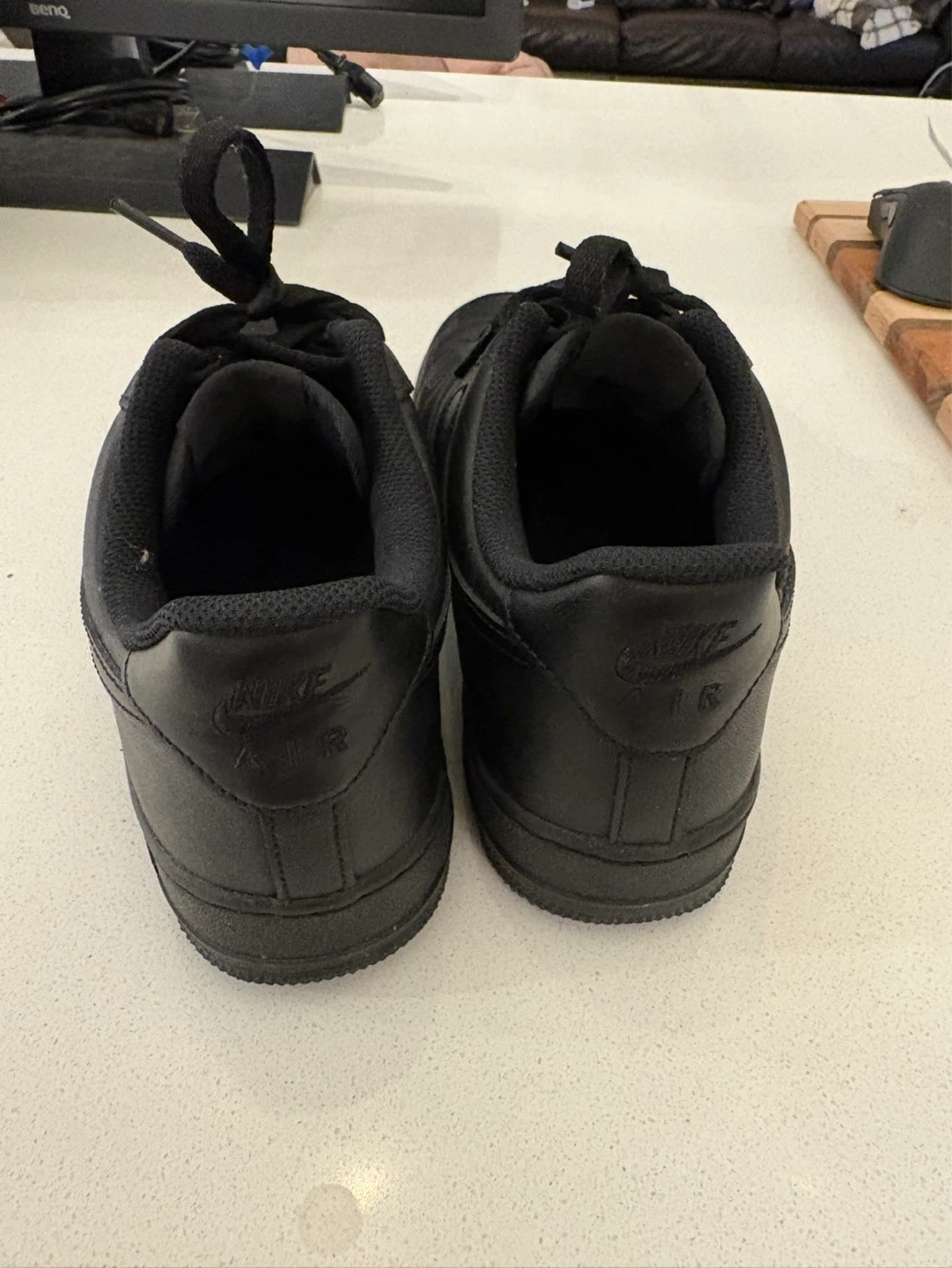 Nike Air Force 1 Black Leather - photo 2