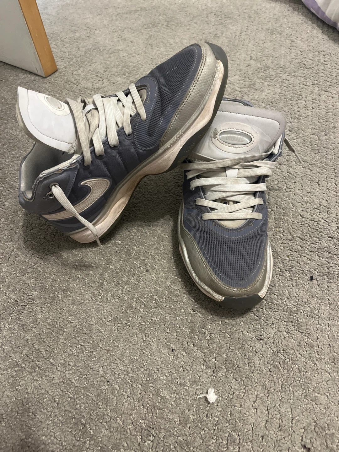 Nike women Basketball Shoes