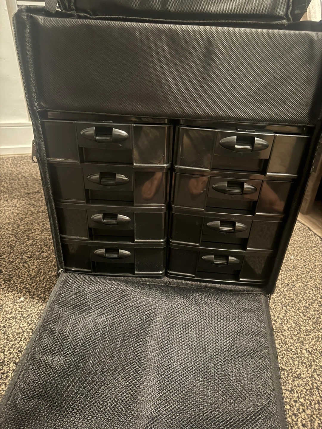 Jordane Cosmetics Rolling Makeup Train Case - photo 5