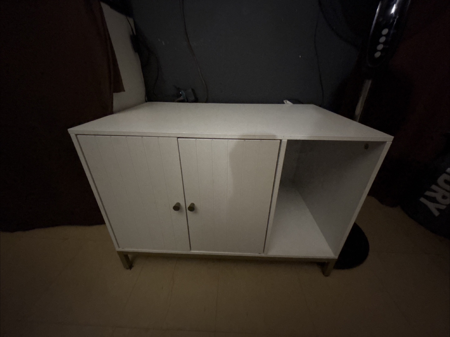 🌱White Two-Door TV stand/Cabinet with Open Shelf - photo 2