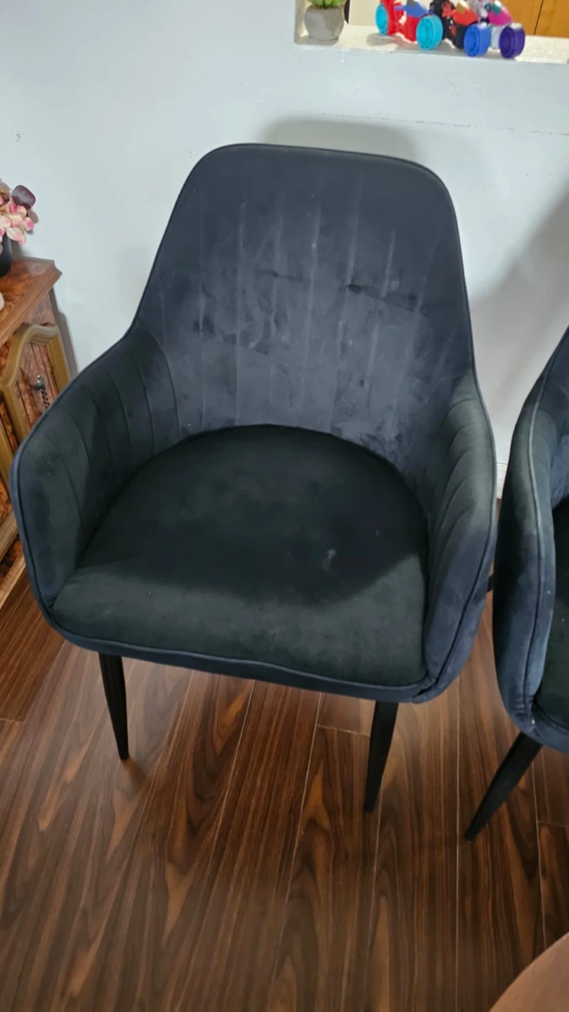 Set of 2 Black Velvet Accent Chairs - photo 2