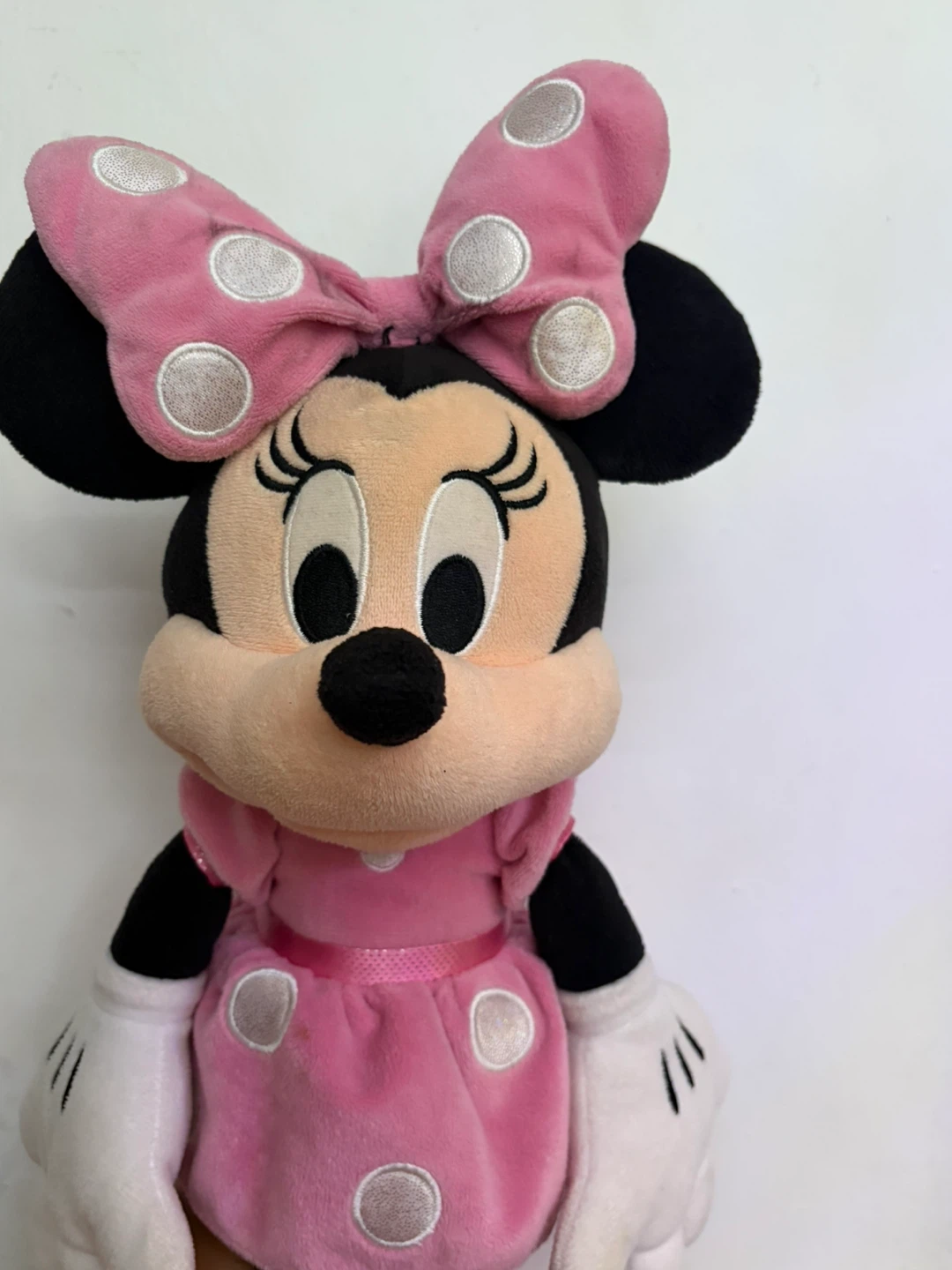 Minnie Mouse plush - photo 2