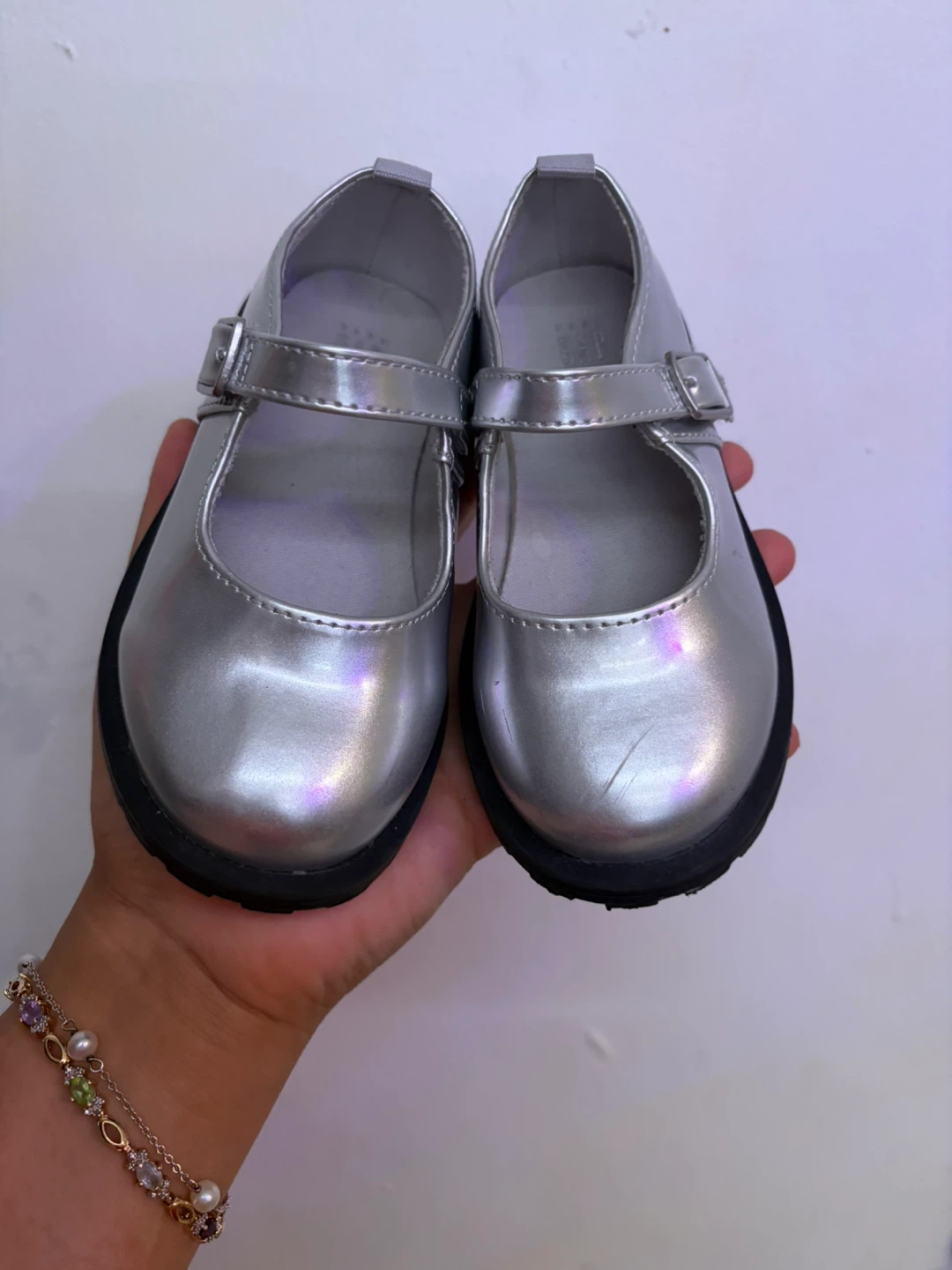 Shoes size 7