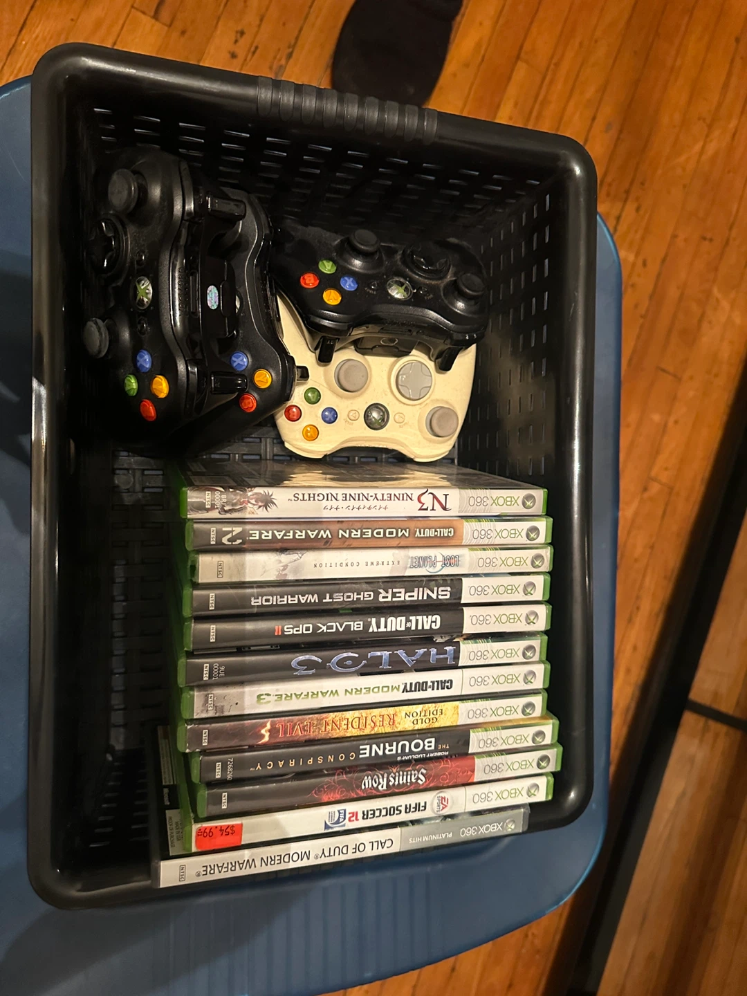 Xbox 360 Console Bundle with Games and Controllers