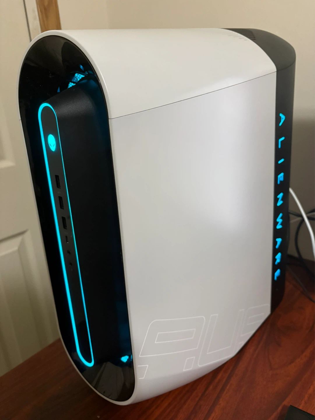 Alienware Aurora R12 RTX 3070/Intel I5-11400